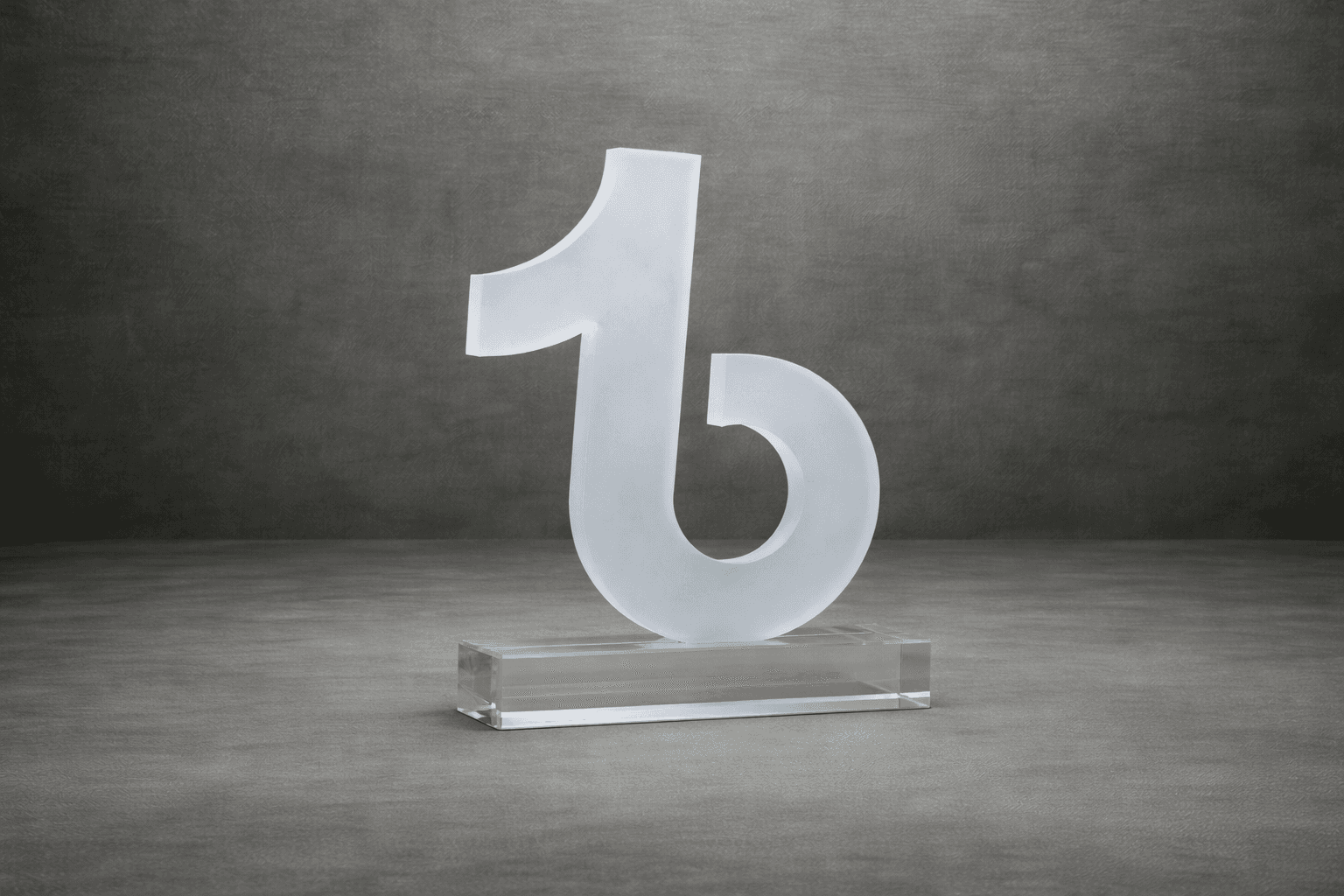 O169 — Kristal Plaketler