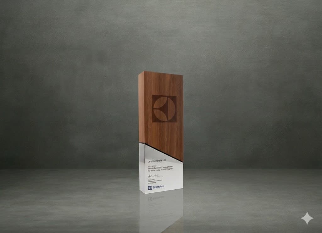 O8 — Ahşap Plaketler